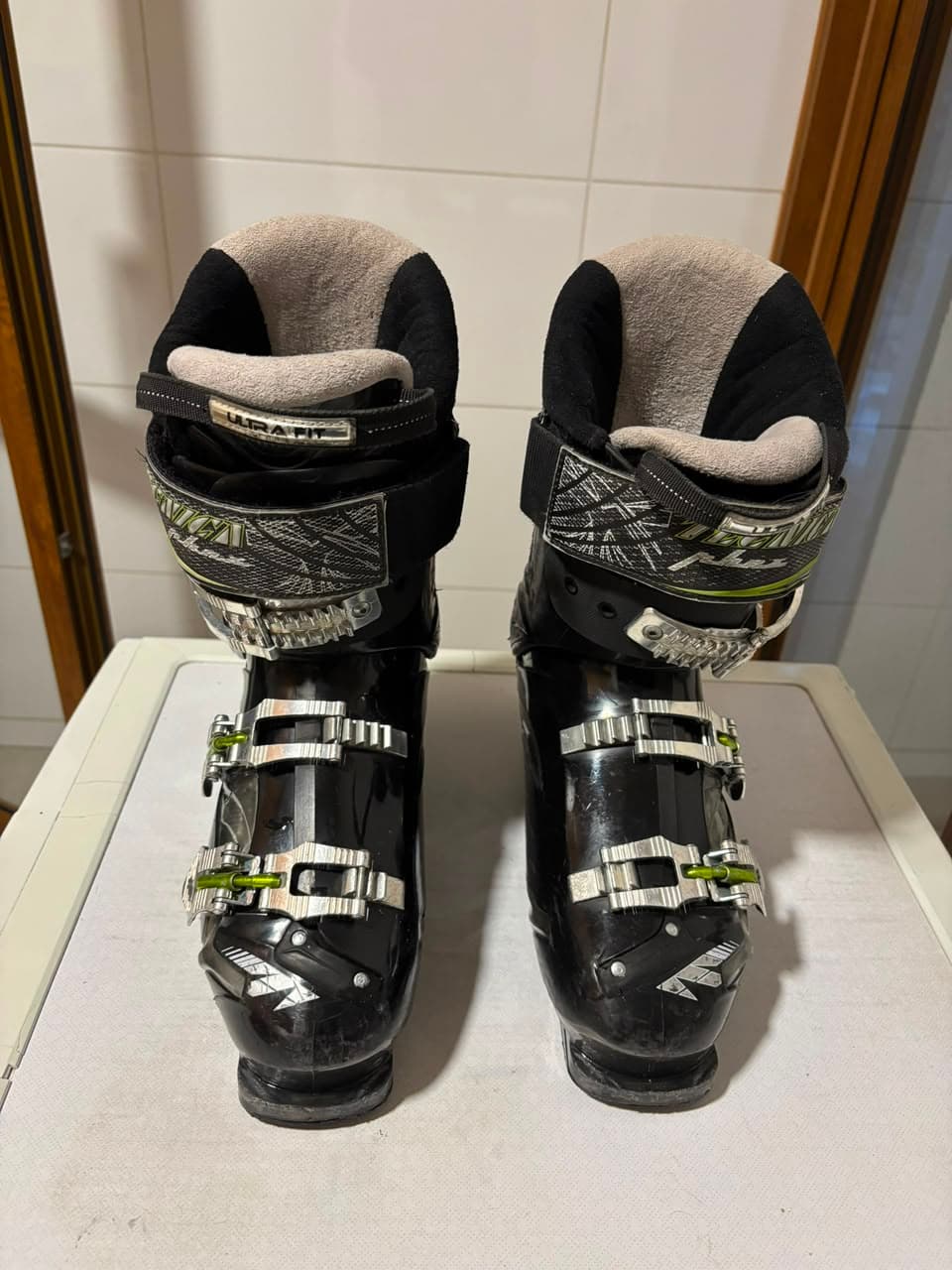 Botas Nórdica 26.5
